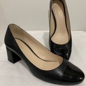 EXCELLENT PRE-WORN COLE HAAN Dawna Bk Leather/Patent Toe Block Heel Pumps (Sz6)!
